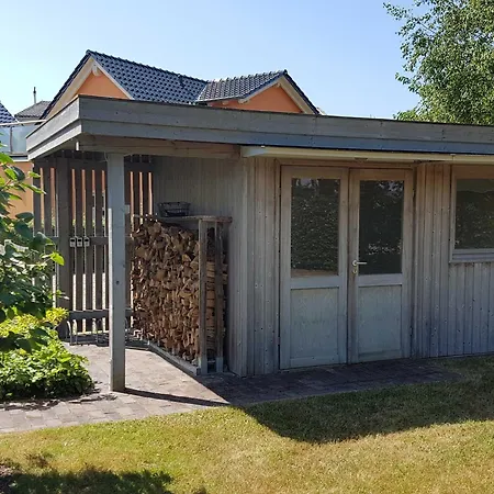 Exkl Fh Fleiderbusch, Kamin, W-lan